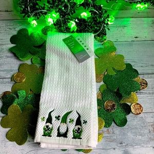 Casaba Set of 2 St Patrick’s Day Gnome Kitchen Towels